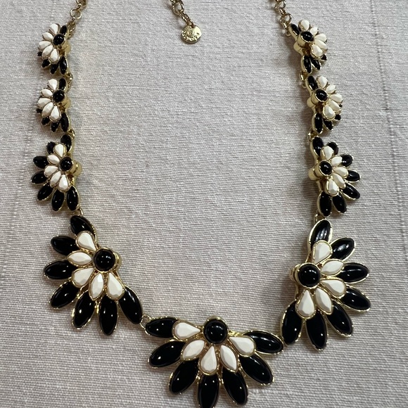 Black and white 14 k plated Choker Necklace - Picture 2 of 4